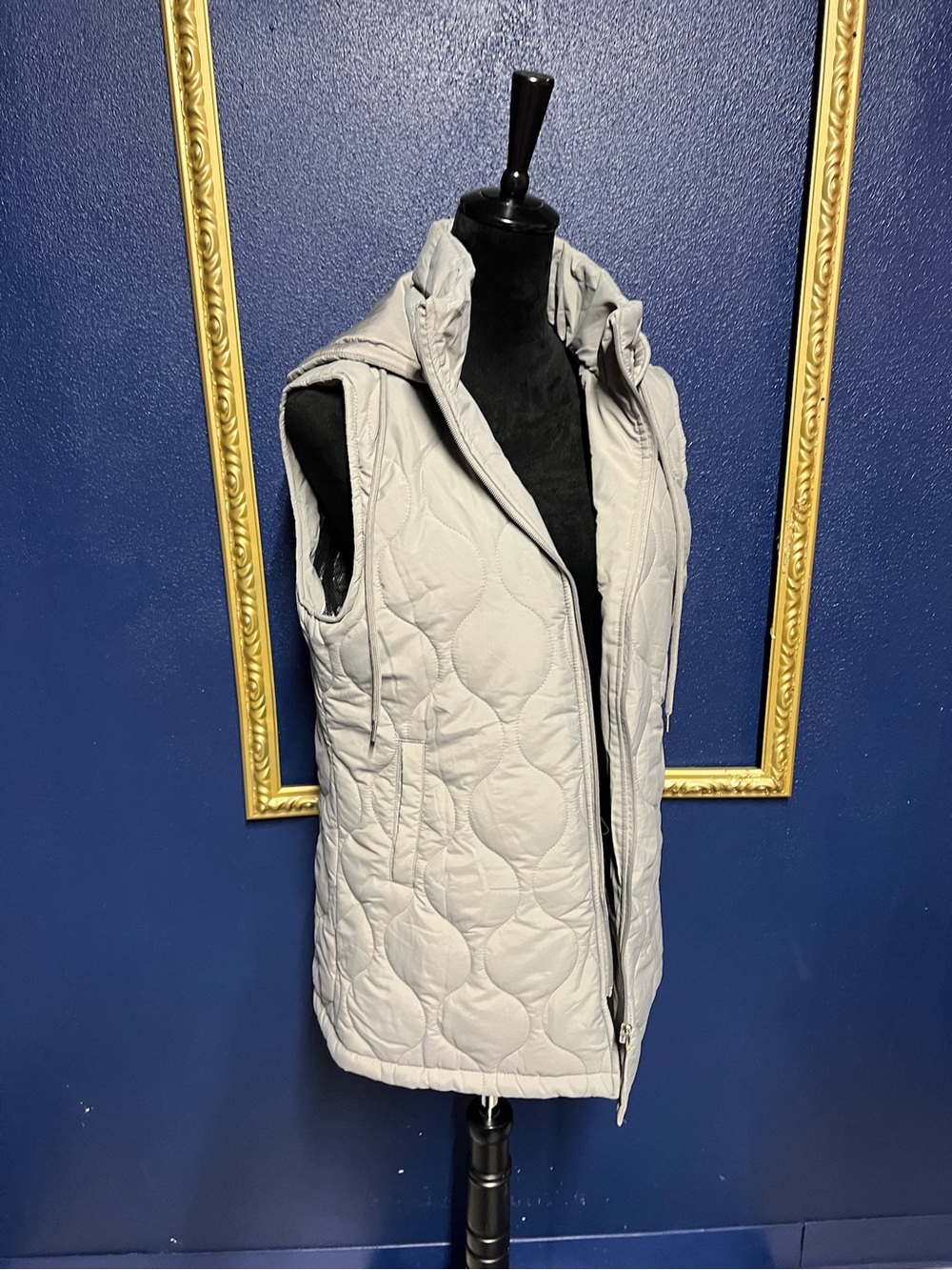 Light Gray Quilted Hooded Vest - Sleek Puffer Style